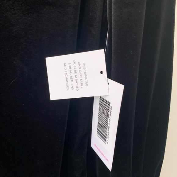 Shoedazzle velvet bodysuit with puffed sleeves - Picture 6 of 6